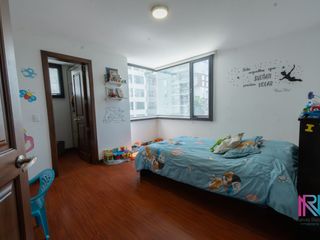 Foto 15 de Departamento de 202m² con 3 dormitorios en el sector Parque La Carolina