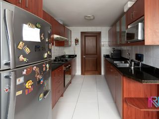 Foto 7 de Departamento de 202m² con 3 dormitorios en el sector Parque La Carolina