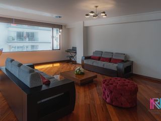 Foto 4 de Departamento de 202m² con 3 dormitorios en el sector Parque La Carolina