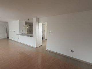 Foto 5 de VENDON APARTAMENTO EN EL NORTE. CERCA A LA TORRE DE CALI, CON UN AREA 280M2