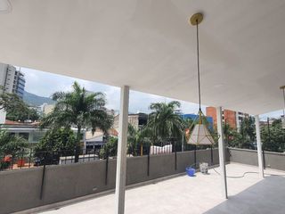 Foto 2 de VENDON APARTAMENTO EN EL NORTE. CERCA A LA TORRE DE CALI, CON UN AREA 280M2