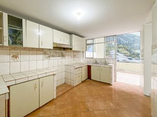 Foto 3 de Venta Casa En Av. San Felipe Para Inversion Comas