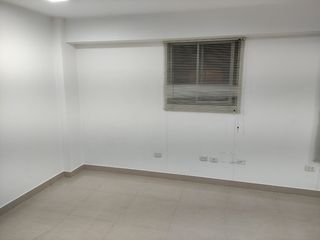 Foto 8 de Oficina / consultorio en Venta en Cercado límite con Lince !!