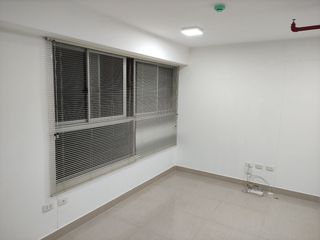 Foto 9 de Oficina / consultorio en Venta en Cercado límite con Lince !!