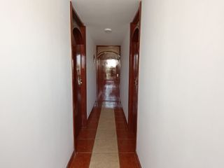 Foto 2 de Ideal Inversionistas: Venta de Tercer Piso con 3 Departamentos Listos para Rentar