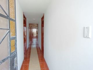 Foto 3 de Ideal Inversionistas: Venta de Tercer Piso con 3 Departamentos Listos para Rentar