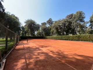 Foto 2 de Venta casa a precio de terreno. Urb. El Haras de la Molina