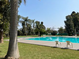 Foto 1 de Venta casa a precio de terreno. Urb. El Haras de la Molina