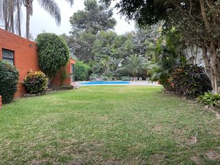Foto 18 de Venta casa a precio de terreno. Urb. El Haras de la Molina