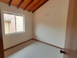Foto 12 de CASA EN ARRIENDO CON MUY BUENA UBICACION CENTRAL