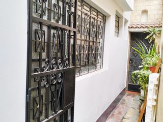 Foto 1 de CASITA / DEPARTAMENTO DE DOS PISOS EN ALQUILER EN BREÑA