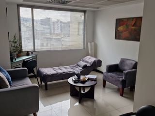 Foto 2 de RENTA OFICINA DE 25m2 EN EDIFICIO MODERNO CON GENERADOR ELECTRICO FORTUNE  PLAZA