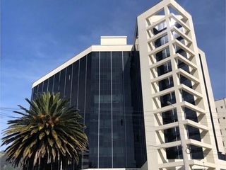 Foto 1 de RENTA OFICINA DE 25m2 EN EDIFICIO MODERNO CON GENERADOR ELECTRICO FORTUNE  PLAZA
