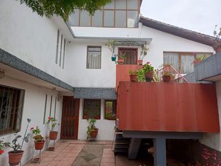 Foto 3 de En Venta Casa Rentera Redondel Atahualpa - Sur de Quito
