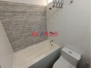 Foto 20 de Venta De Departamento Con Estacionamiento En Cond.Laguna Del Chipe // ID: 1135552