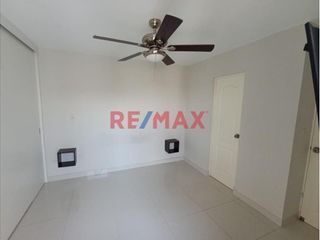 Foto 17 de Venta De Departamento Con Estacionamiento En Cond.Laguna Del Chipe // ID: 1135552