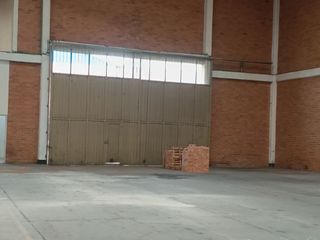 Foto 2 de Excelente bodega en parque industrial en renta ubicada en Funza