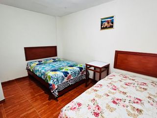 Foto 11 de Venta De Casa De 3 Pisos En Huacho