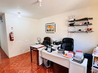 Foto 4 de Venta De Casa De 3 Pisos En Huacho