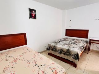 Foto 2 de Venta De Casa De 3 Pisos En Huacho