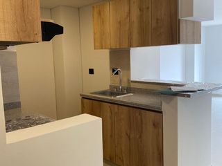 Foto 4 de SE VENDE APARTATESTUDIO EN EL EDIFICIO LA CASTELLANA