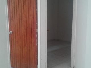 Foto 6 de Casa Esquinera en Venta dividida en 4 apartamentos Rentando