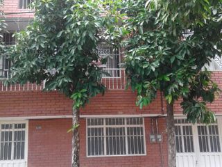 Foto 1 de Casa en Venta de 3 pisos dividida en 2 Apartamentos en Melgar