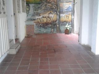 Foto 3 de Casa en Venta de 3 pisos dividida en 2 Apartamentos en Melgar