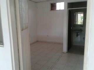 Foto 6 de Casa en Venta de 3 pisos dividida en 2 Apartamentos en Melgar
