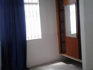 Foto 14 de Casa en Venta de 3 pisos dividida en 2 Apartamentos en Melgar