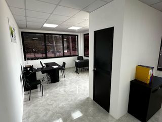 Foto 5 de OFICINAS EN ALQUILER EN PLAZA COMERCIAL DE PORTOVIEJO JUNTO A SERVIENTREGA