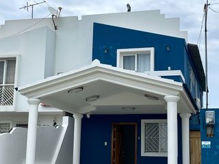Foto 11 de Urbanización Villa Marina - Capaes, casa de 2 pisos, 3 dormitorios y balcón.
