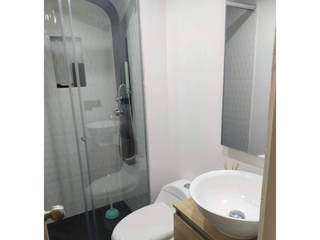 Foto 5 de Apartamento en Venta – 3 Hab, Parqueadero Cubierto y Acabados de Lujo