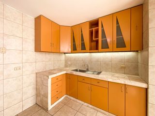 Foto 10 de Vendo Duplex En Calle Las Violetas - Urb Los Jardines (Smp)