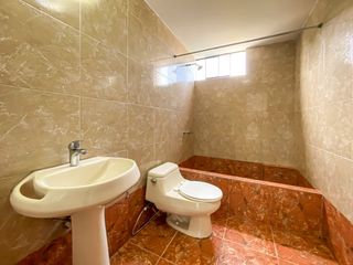 Foto 11 de Vendo Duplex En Calle Las Violetas - Urb Los Jardines (Smp)