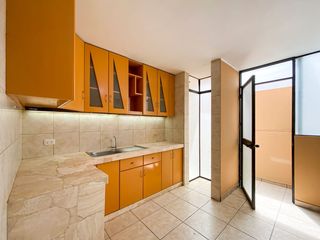 Foto 13 de Vendo Duplex En Calle Las Violetas - Urb Los Jardines (Smp)