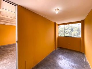 Foto 16 de Vendo Duplex En Calle Las Violetas - Urb Los Jardines (Smp)
