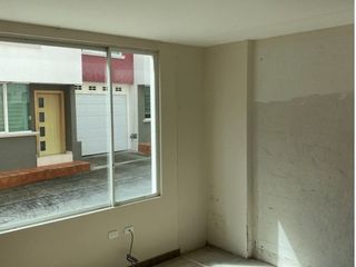 Foto 5 de Venta de departamento – Sector San Isidro del Inca, Quito