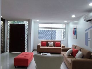 Foto 3 de Casa remodelada en venta en el barrio Centenario - Sur de Guayaquil