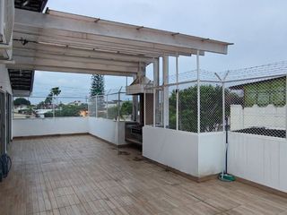 Foto 35 de Casa remodelada en venta en el barrio Centenario - Sur de Guayaquil