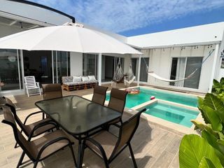 Foto 4 de VENTA CASA EN LA PLAYA, CAPAES