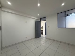 Foto 14 de VENTA DE DEPARTAMENTO EN SAN MARTIN DE PORRES