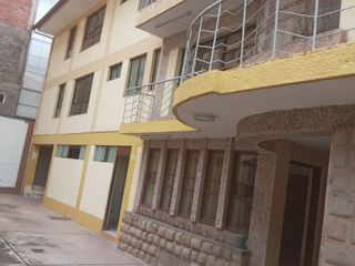 Foto 2 de EN ALQUILER O VENTA AMPLIO INMUEBLE EN AV. CENTENARIO-CUSCO