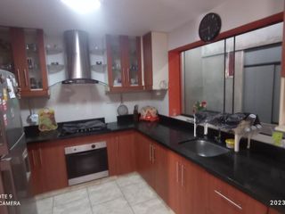 Foto 7 de VENDO AMPLIO DEPARTAMENTO en San Juan de Miraflores
