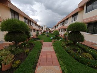 Foto 1 de Conocoto, vendo departamento de 110m2 en conjunto, 3 dormitorios y estacionamiento