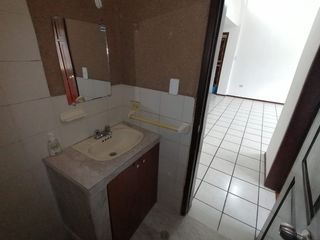 Foto 10 de Conocoto, vendo departamento de 110m2 en conjunto, 3 dormitorios y estacionamiento