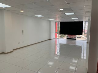 Foto 2 de Oficina de arriendo centro norte de quito cerca a la plaza de las américas