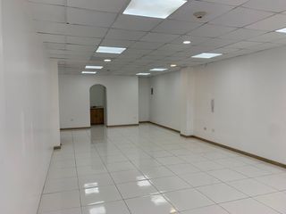 Foto 3 de Oficina de arriendo centro norte de quito cerca a la plaza de las américas