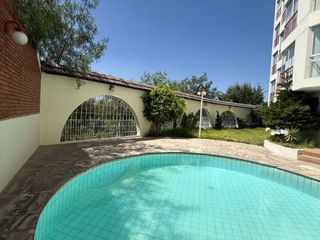 Foto 1 de Amplio Departamento de 145 m², con Piscina y Vistas a La Campiña en Cayma