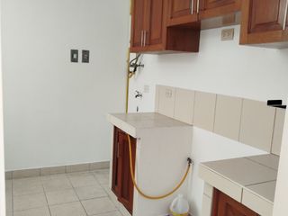 Foto 14 de VENTA DE DEPARTAMENTO 4to. PISO EN LAS TORRES DE SANTA CLARA II, ATE